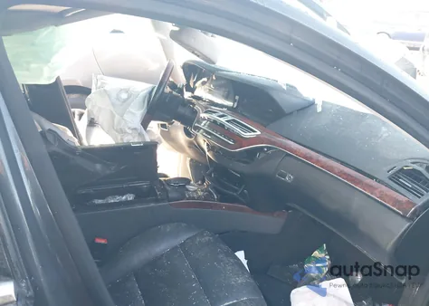 2012 Mercedes-Benz S 550 4Matic z USA, uszkodzony, nr VIN WDDNG9EBXCA431885